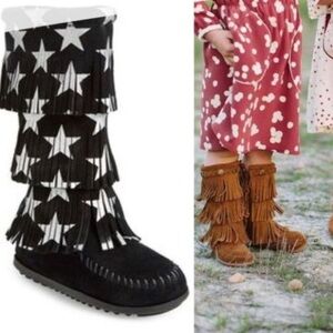 Minnetonka Black Suede Fringe Accent Moccasin Star Print Boots Girls Size 13